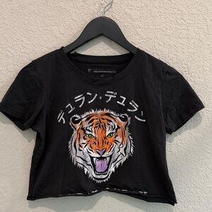 Duran Duran Black Tiger Graphic  womens crop T-Shirt Xs